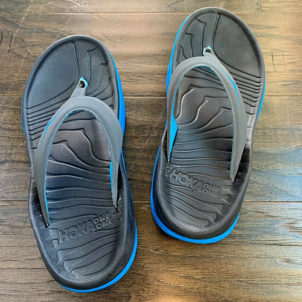 Size 8 HOKA One One Flip Flops